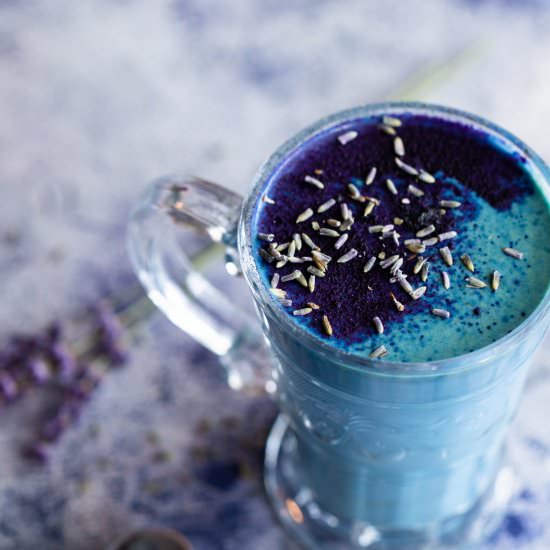 'Blue Moon' Latte - Recipe photo by Soulfully Tasty