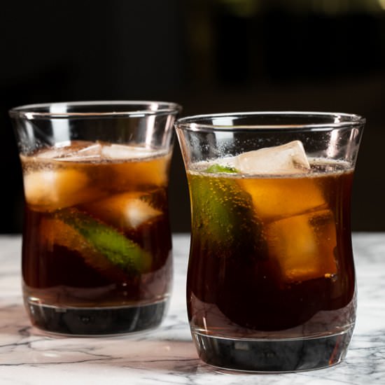 Cuba Libre Cocktail - Recipe photo by sidewalkshoes
