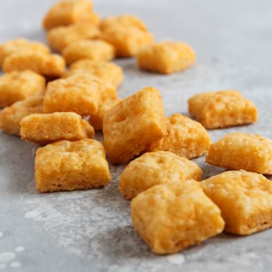 Homemade Cheese Crackers - Recipe photo by thesweetoccasion