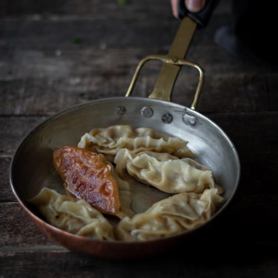 Fried dumplings with pork and leek - Recipe photo by tetisflakes