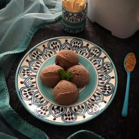 Chocolate & Peanut Butter Ice Cream - Recipe photo by Lakshmis Cookbook