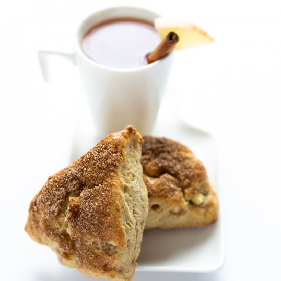 Apple Cinnamon Scones - Recipe photo by mapleandmango
