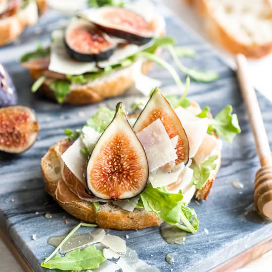 Fig Bruschetta Recipe - Recipe photo by HealthStartsintheKitchen