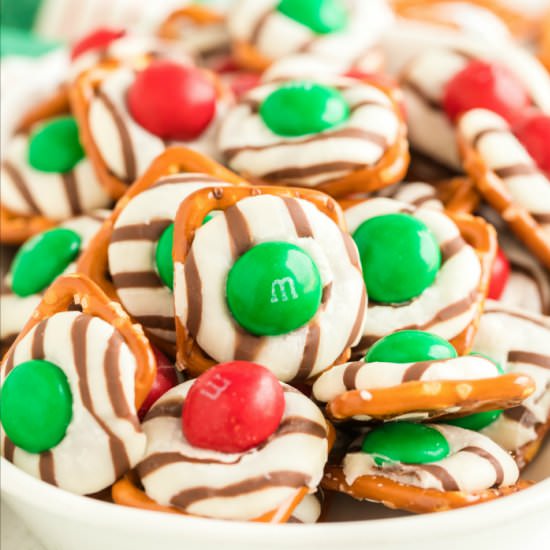 M&M Pretzel Hugs - Recipe photo by Princess Pinky Girl