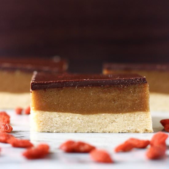 Vegan Millionaire Shortbread (GF) - Recipe photo by rhiansrecipes