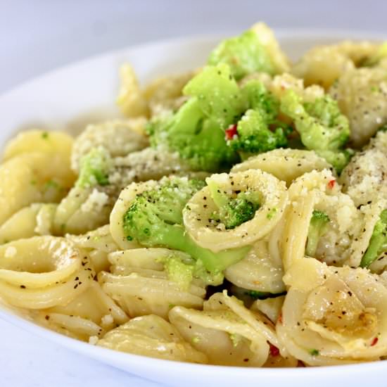 Puglian Orecchiette With Broccoli - Recipe photo by explorecookeat
