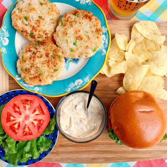Shrimp Po' Boy Burgers - Recipe photo by Theyummymuffin