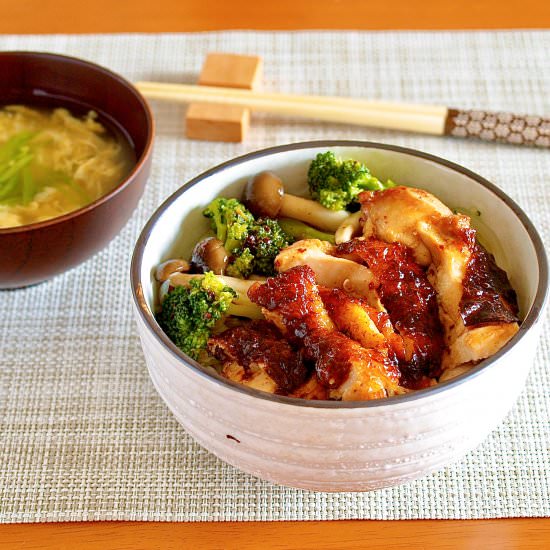 Teriyaki Chicken Rice Bowl - Recipe photo by ochikeron