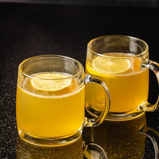 Bourbon Hot Toddy - Recipe photo by sidewalkshoes
