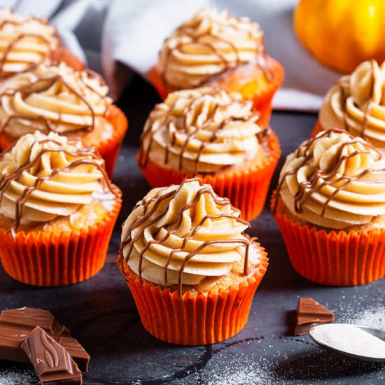 Pumpkin Churro Cupcakes - Recipe photo by anniesnomsblog