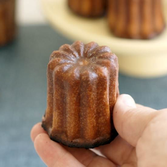 Caneles de Bordeaux - Recipe photo by eileen.baking-sense