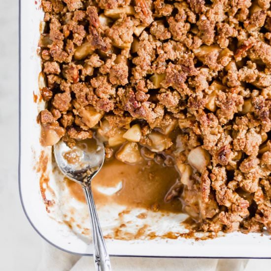 Caramel Apple Pear Crisp - Recipe photo by paleoinpdx