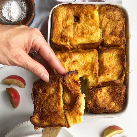 Layered Bread Pudding with Apples - Recipe photo by Allkitchencolours