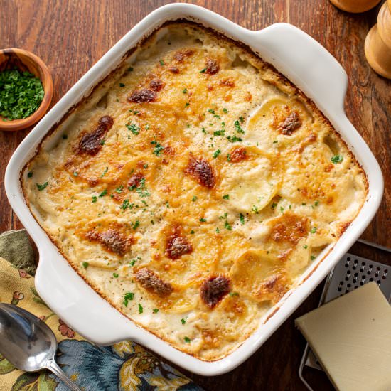 Au Gratin Potatoes Recipe - Recipe photo by Savingroomfordessert