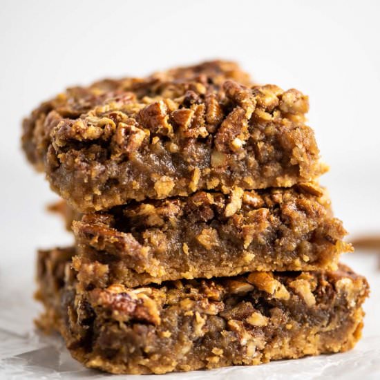 Maple Pecan Pie Bars - Recipe photo by buildyourbite