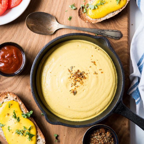 5-minute Vegan Cheese Sauce - Recipe photo by Jennifers Kitchen