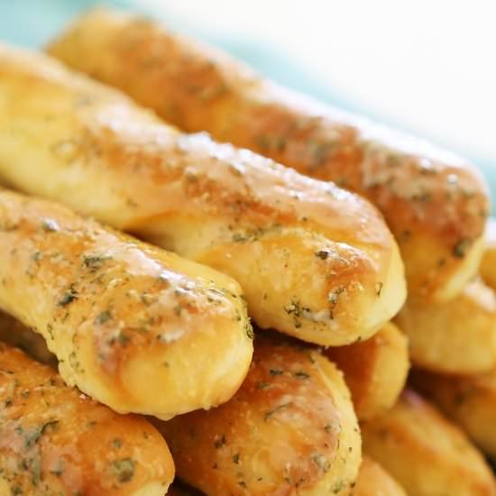 Easy Homemade Breadsticks Recipe - Recipe photo by quickezrecipes