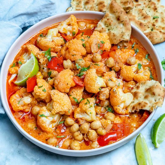 CREAMY CHICKPEA CAULIFLOWER CURRY - Recipe photo by healthyfitnessmeals