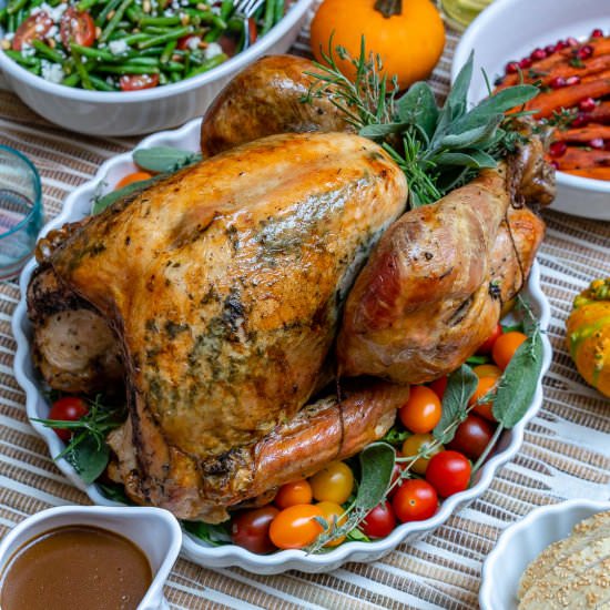 EASY GARLIC HERB TURKEY ROAST RECIPE - Recipe photo by healthyfitnessmeals