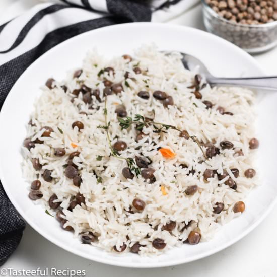 Jamaican-Style Rice & Pigeon Peas - Recipe photo by Tasteefulrecipes