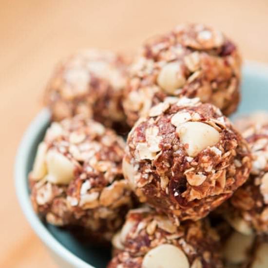 No Bake White Chocolate Energy Bit - Recipe photo by sweetbasil