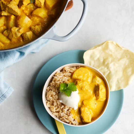 Yellow Chicken Curry - Recipe photo by kidseatbyshanai