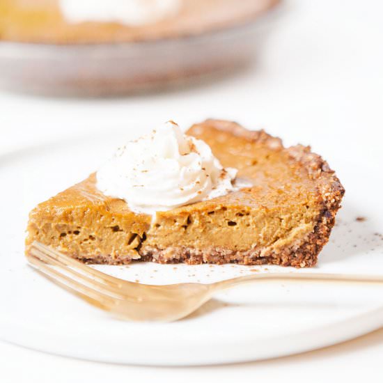 Healthy Pumpkin Pie - Recipe photo by Loveleaf Co.
