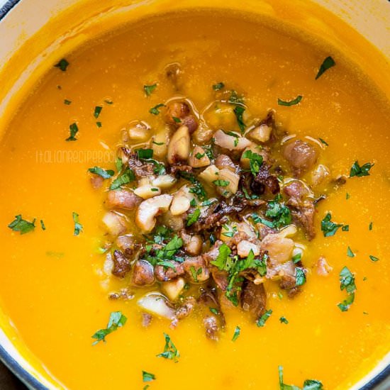 Creamy Pumpkin Soup with Chestnuts - Recipe photo by ItalianRecipeBook