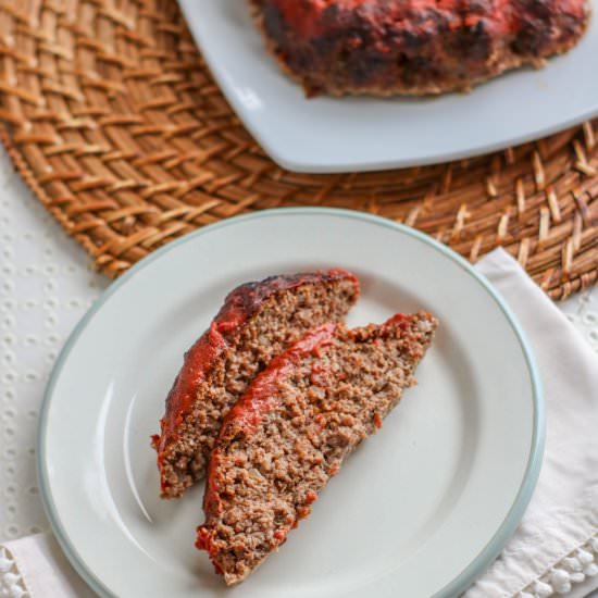 LOW CARB AIR FRYER MEATLOAF - Recipe photo by Stylish Cravings