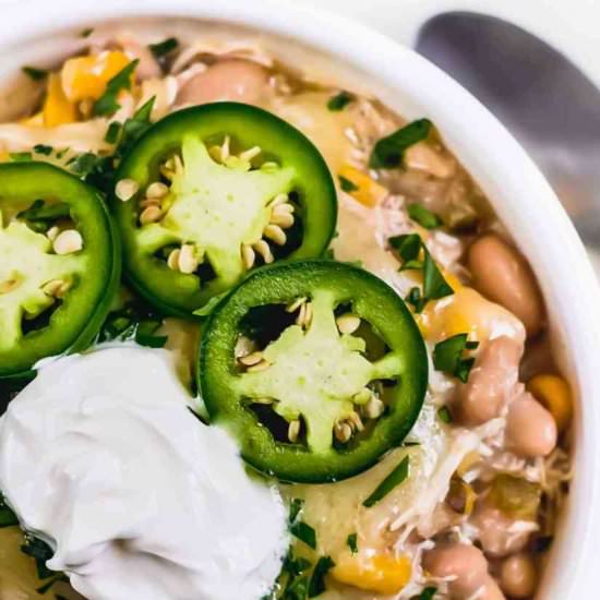 Slow cooker White Chicken Chili - Recipe photo by Easy Chicken Recipes