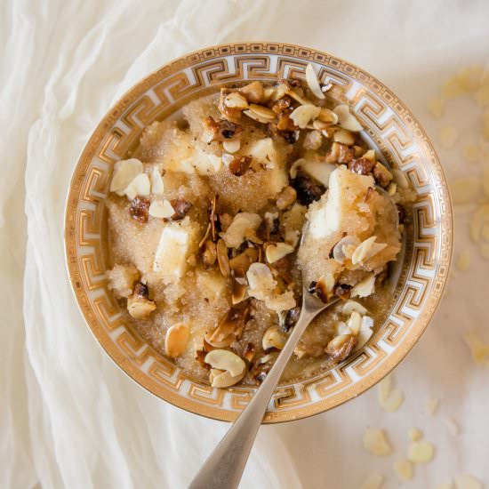 Semolina pudding (middle eastern) - Recipe photo by Nutrizonia