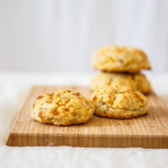 Crispy Cheesy Scones {Gluten Free} - Recipe photo by Nutrizonia