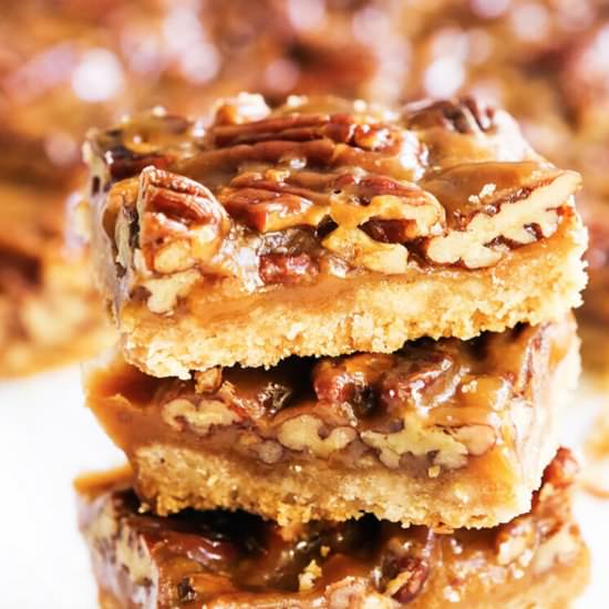 Best Caramel Pecan Bars Recipe - Recipe photo by pipandebby
