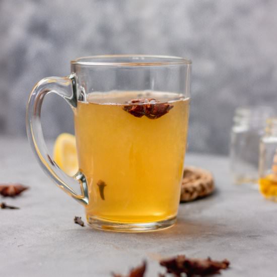 Easy Hot Toddy Recipe - Recipe photo by Thedinnerbite