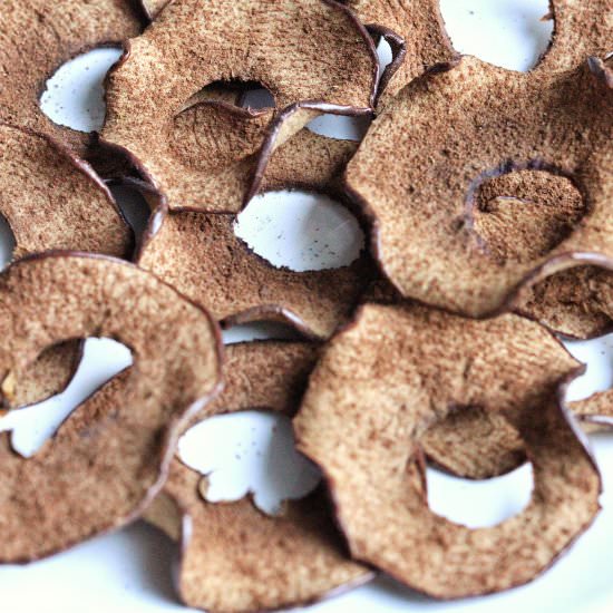 Baked Apple Chips - Recipe photo by Donut Worry Be Healthy