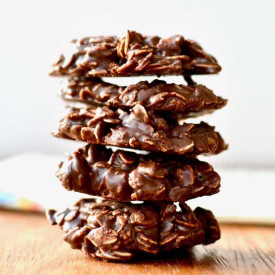 Vegan No Bake Chocolate Cookies - Recipe photo by veganonboard