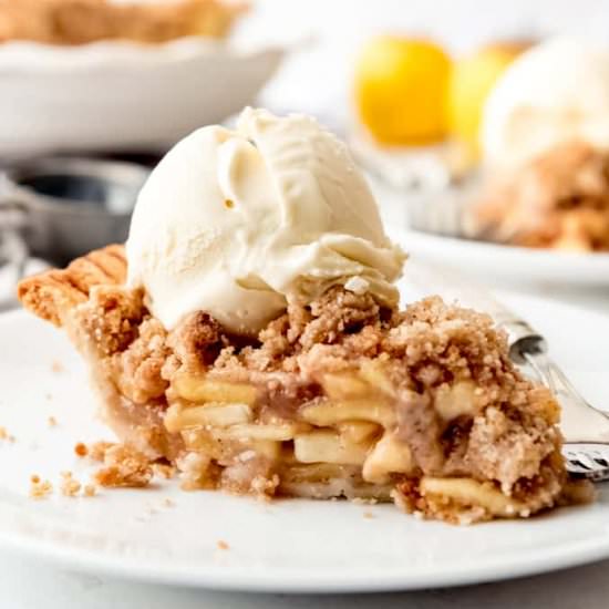 DUTCH APPLE PIE - Recipe photo by houseofnasheats