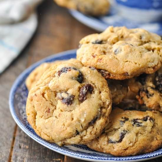 Oatmeal Raisin Cookies - Recipe photo by The Seasoned Mom