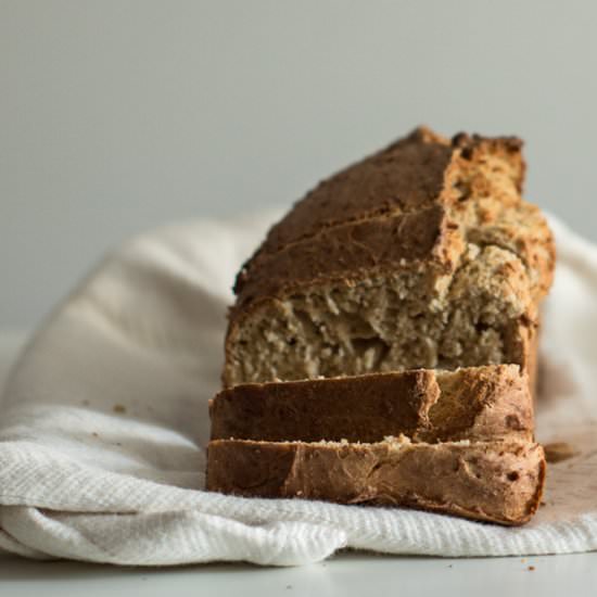 No-knead lazy bread - Recipe photo by Milk and Pop