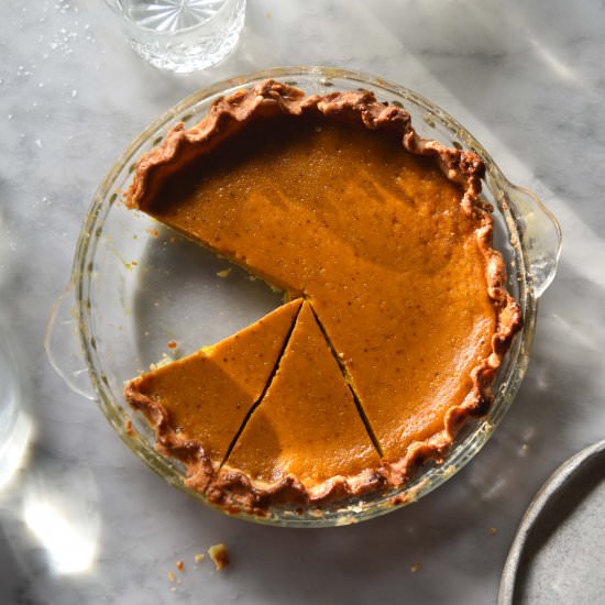 Gluten free pumpkin pie - Recipe photo by georgeats