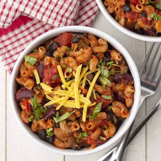 Vegan Chili Mac - Recipe photo by Delightful Adventures