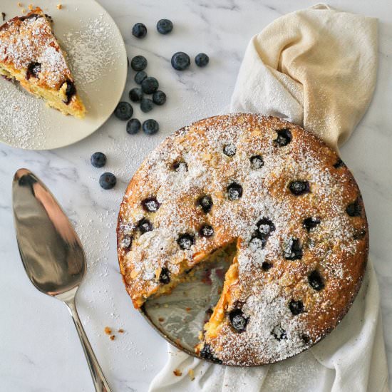 Coconut, almond and blueberry cake - Recipe photo by vanillafrost4