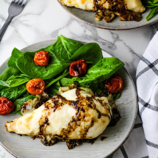 Easy Caprese Chicken - Recipe photo by KeepingItRelle