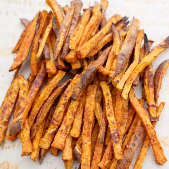 Spicy Baked Sweet Potato Fries - Recipe photo by frugalnutrition