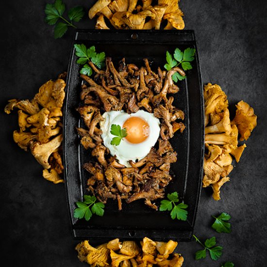 Sautéed Chanterelles - Recipe photo by denisav