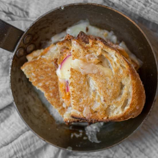 fancy grilled cheese sandwich - Recipe photo by simplegraytshirt