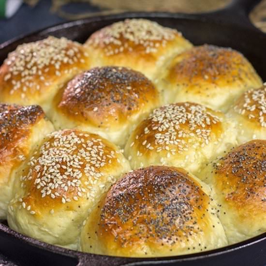 Homemade Dinner Rolls - Recipe photo by spicedblog