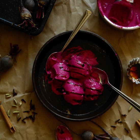 red beet gingerbread ice cream - Recipe photo by tentimestea