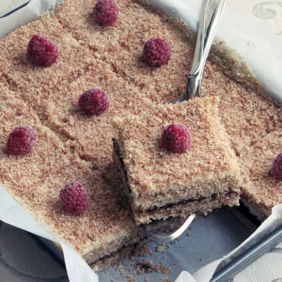 No-bake vanilla and coconut cake - Recipe photo by Foodohfood