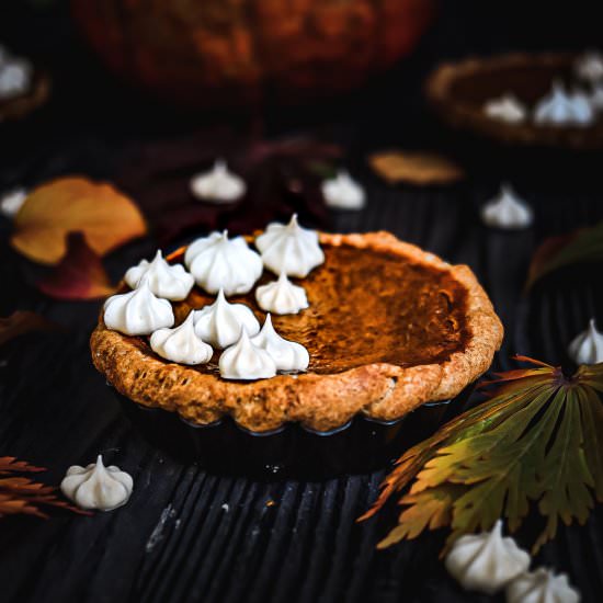 Mini Pumpkin Pie Tarts - Recipe photo by twosisterslivinglife